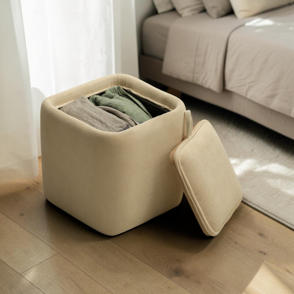 Evvik Versa Ottoman